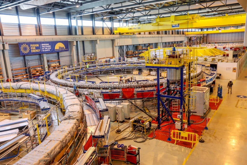Tokamak concept coils to produce magnetic field; ITER project