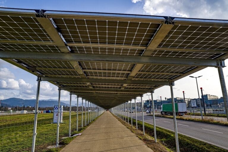 Solar cycle road in Freiburg, with a long canopy of photovoltaic cells